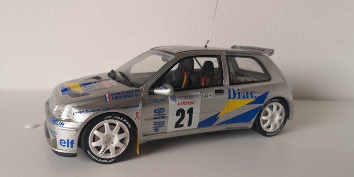 Otto Mobile - 1:18 - Renault Clio Maxi kitcar Tour de Corse 95 Bugalski - OT508