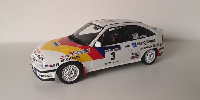 Otto Mobile 1:18 - Miniatura de carro desportivo - Opel Kadett GSi Gr.A Rally New Zealand 1987 Haider winner - OT915