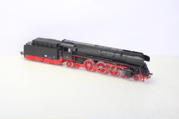 Piko H0 - 5/6329 - Steam locomotive with tender - BR01 - DR (DDR)