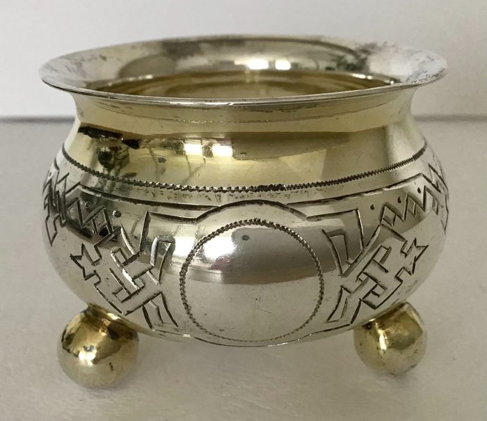 Salt cellar - .875 (84 Zolotniki) silver, Gold washed - Russia - Late 19th century