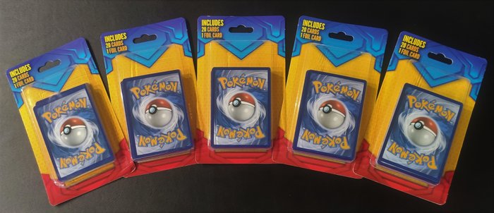 Pokémon - Pokémon - Mystery pack 2019 Pokémon Mystery Pack - Chance on base Charizard! - 2019