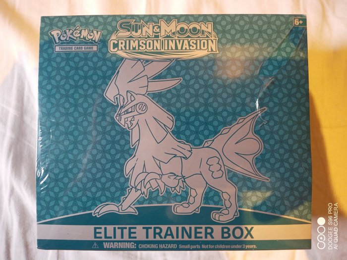 The Pokémon Company - Pokémon - elite trainer box Sun and moon: crimson invasion elite trainer box sealed