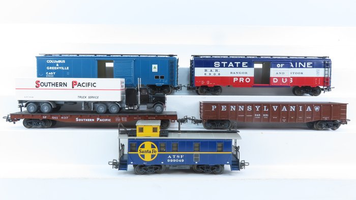 Märklin H0 - 4863 - Freight wagon set - 5-piece set with different freight cars, including a high open box car - Pennsylvania Railroad, Santa Fe, Southern Pacific
