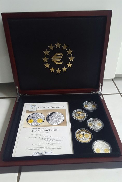 France. Coffret de 5 médailles en argent "2000 ans d'Histoire Monétaire Française" et "Europa"