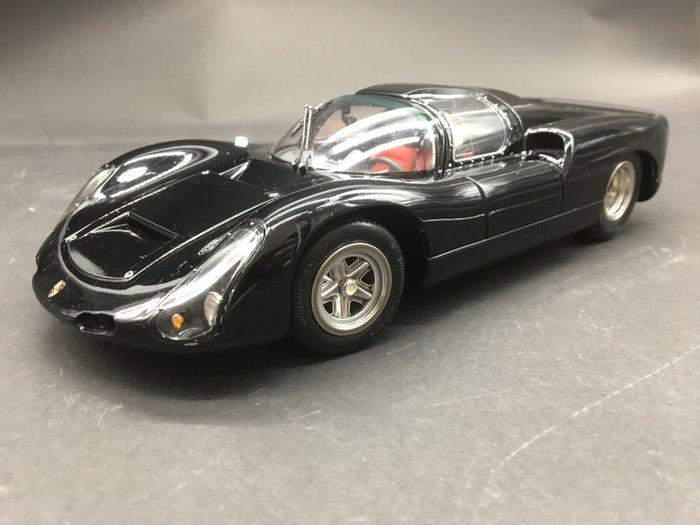 Exoto - 1:18 - Porsche 910 - 1967
