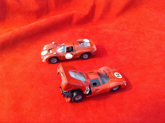 Mebetoys + Solido - 1:43 - ref. #A27 Ferrari 330 P4 Sport Presentation 1967 - red with white circles - ref. # 152 Ferrari 330 P3 Sport 1966 - racing number # 14 and "P"