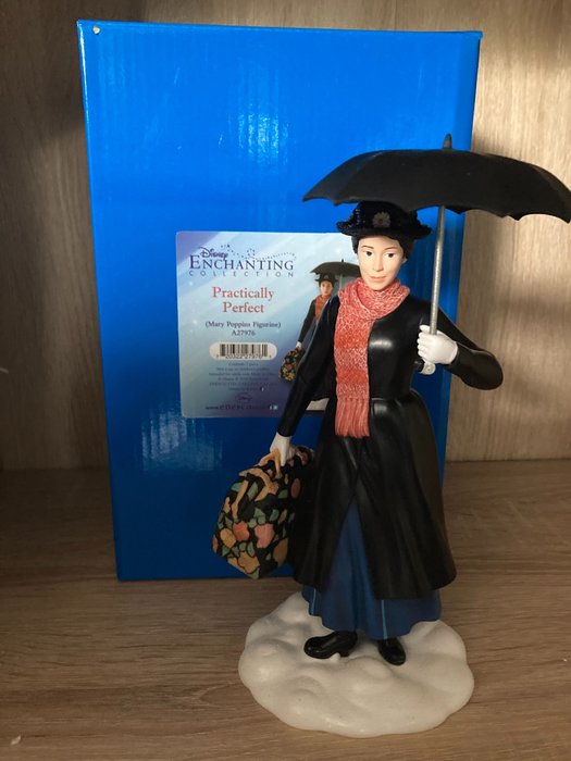 Enchanting Collection - Figurine - Mary Poppins - "Practically Perfect" (A27976)