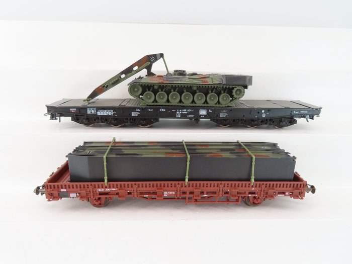 Roco H0 - 820 - Freight carriage - Army transport car with bridges - DB