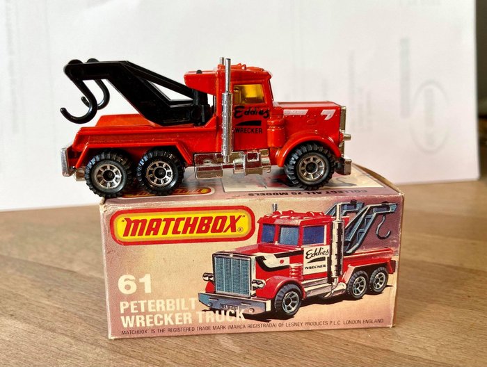 Matchbox Superfast - 1:76 - 61 C2 Peterbilt Wrecker Truck - in original box