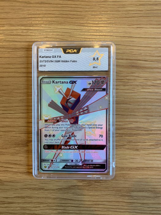 Hidden Fates - Pokémon - Graded Card PCA 9,5 Kartana GX FULL ART SHINY - 2019