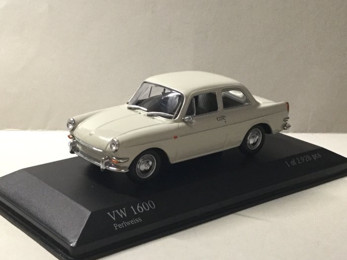 MiniChamps - 1:43 - VW 1600 1966