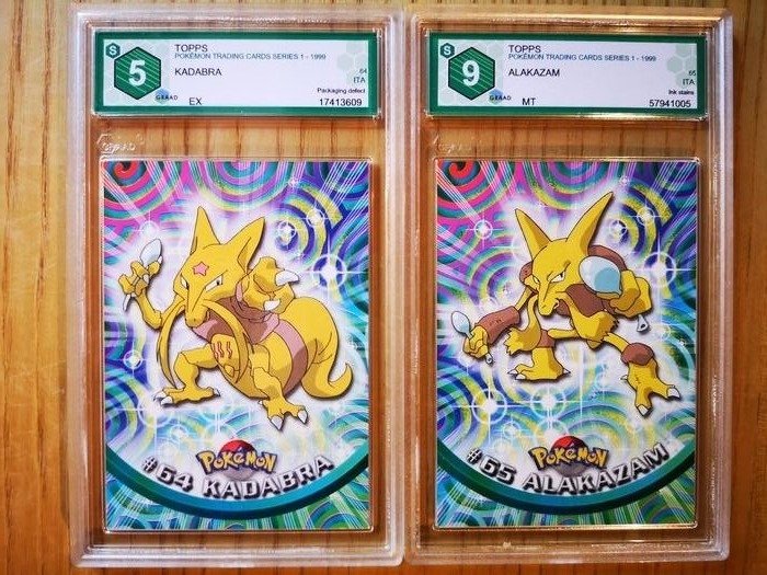 The Pokémon Company - Pokémon - Graded Card ✰Kadabra & Alakazam✰ TOPPS Pokemon Trading Cards Series 1 ✰ 5&9 GRAAD (Equivalente PSA) - 1999