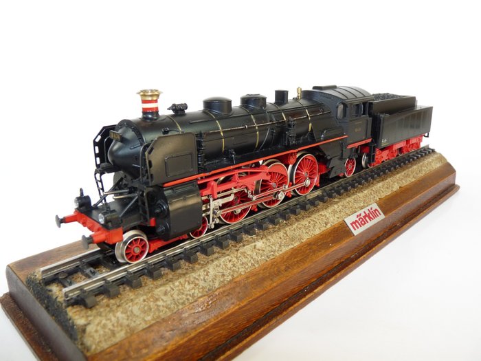 Märklin H0 - 3618 - Steam locomotive with tender - BR 18.4 'Rheingold' with smoke generator - DRG