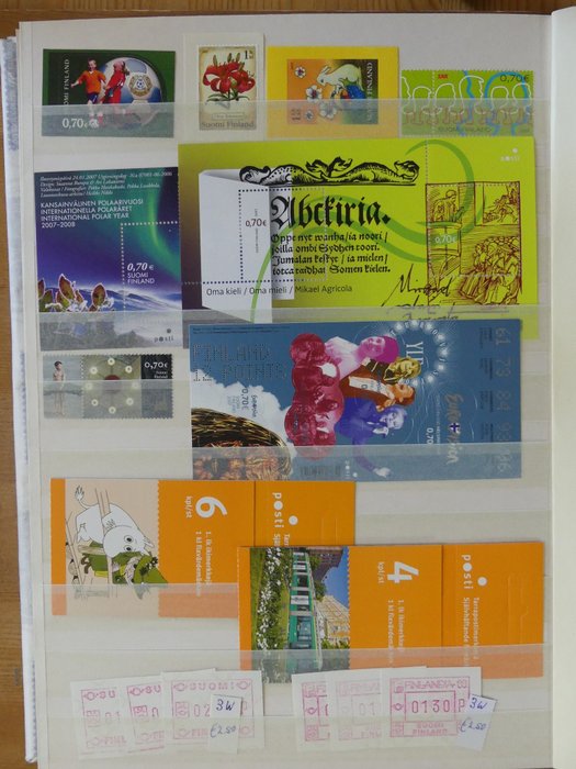 Finland en Åland 1984/2014 - Postfrisse partij waarbij postzegelboekjes in 2 stockboeken