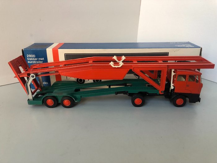 Lion Toys - 1:50 - Daf 2800 1e type met autotransport oplegger