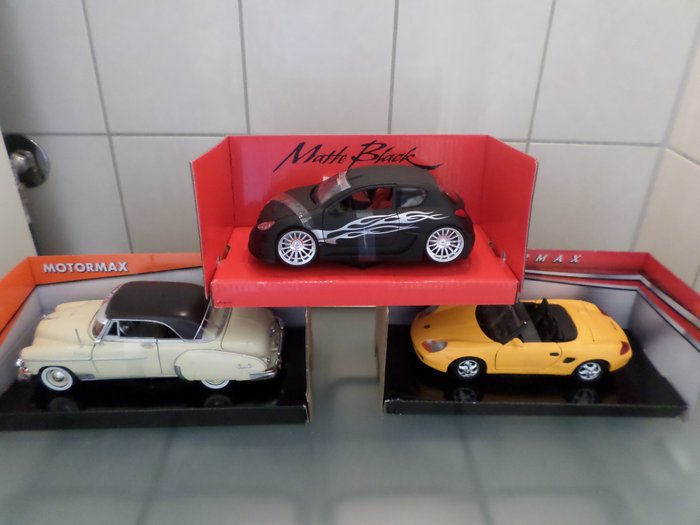 Welly  ///  Motormax - 1:24 - Welly / Motormax ,,, Peugeot 206 /// Porsche Boxster /// Chevy Bel Air ///