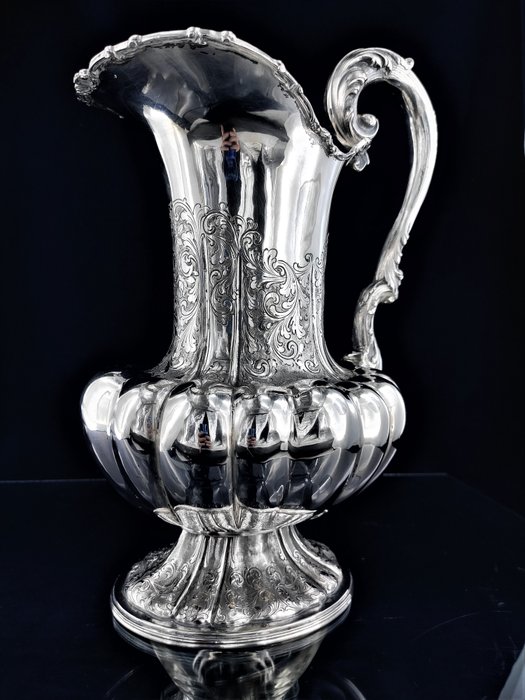 Jug, Ornate huge handmade jug - .800 silver - Italy - First half 20th century