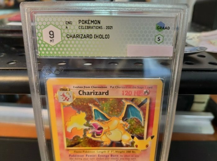 The Pokémon Company - Pokémon - Graded Card Charizard Holo Celebrations Gran Festa 25th anniversary - Graad 9 PCA 9 PSA 9 - NEW CASE - Regrade? - 2021