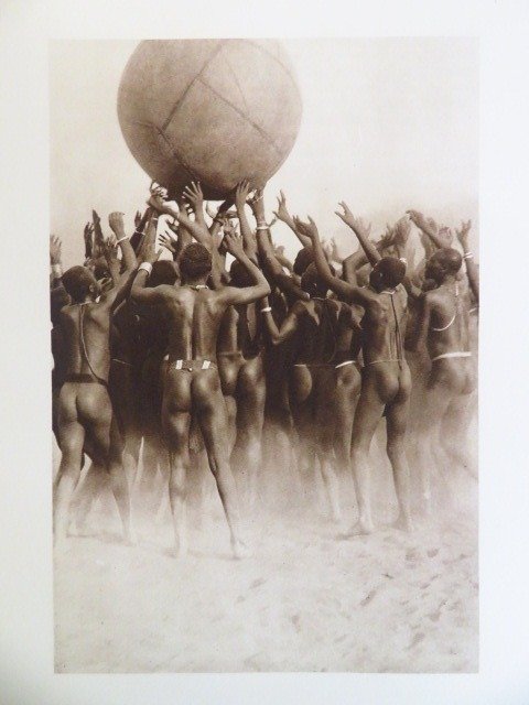 André Gide; Marc Allégret - Voyage au Congo, suivi du Retour du Tchad, et illustré de soixante-quatre photographies inédites. - 1929