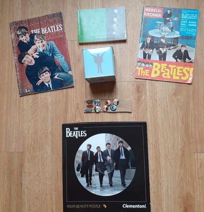 Beatles - Memorabilia of The Beatles: - Multiple titles - Ansichtkaart, Verschillende media - 1964/2014