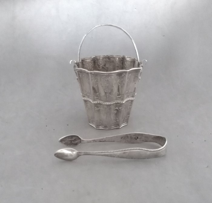 Sugar bucket and tongs - .800 silver, .833 silver - De Ponti - Milano - Europe - First half 20th century