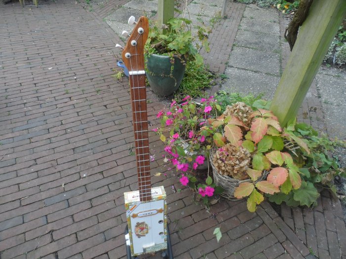 BERCIG - Elektrische-akoestische gitaar - Nederland - 2021