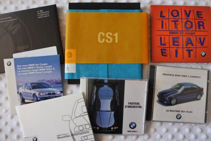 Brochures/catalogues - Lot catalogues et CD ROM BMW Z3-Z3 coupé- coupé série 3 -prototype CS1 - BMW - 1990-2000