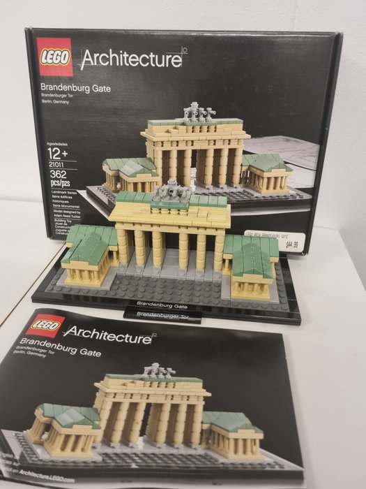 LEGO - Architecture - 21011 - Building Brandenburg Gate - 2000-present