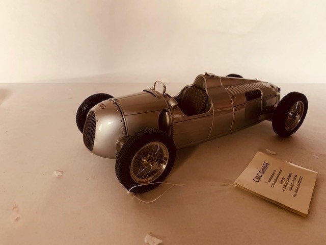 CMC - 1:18 - Auto Union  Typ C  1936 - 12 Cylinder 1936