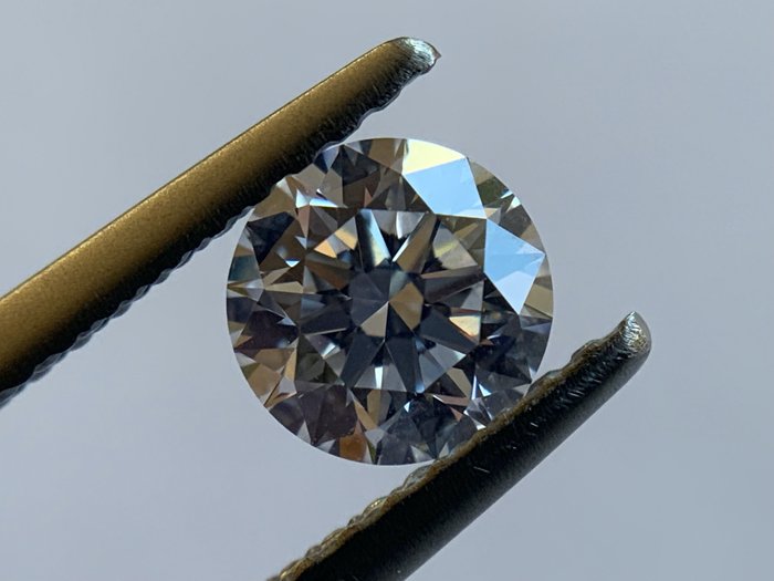 钻石 - 0.57 ct - 圆形, 明亮型 - D (无色) - 无瑕疵的, 镜下无暇