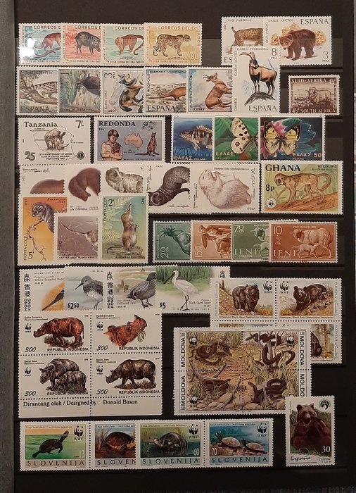 Monde - Animal themed stamps