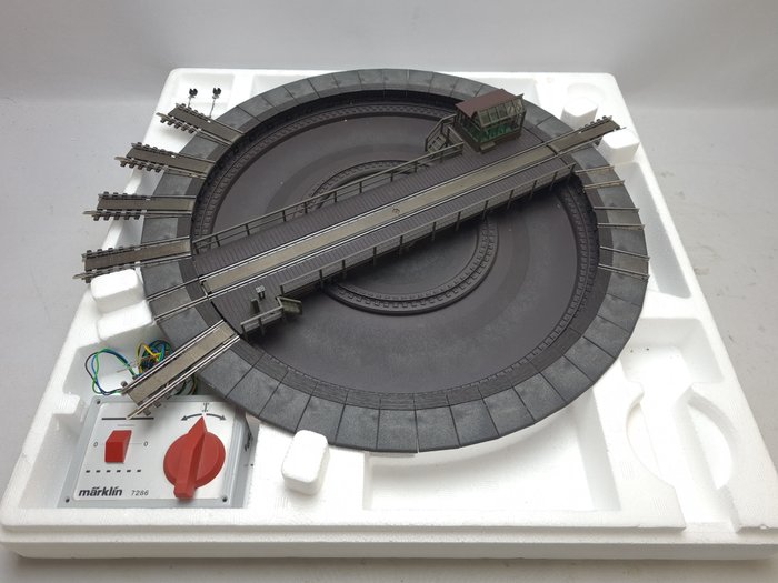 Märklin H0 - 7286 - Attachments - Electric Turntable for K-Rail