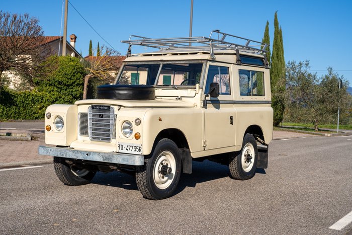 Land Rover - 88 Series 3 - 1980