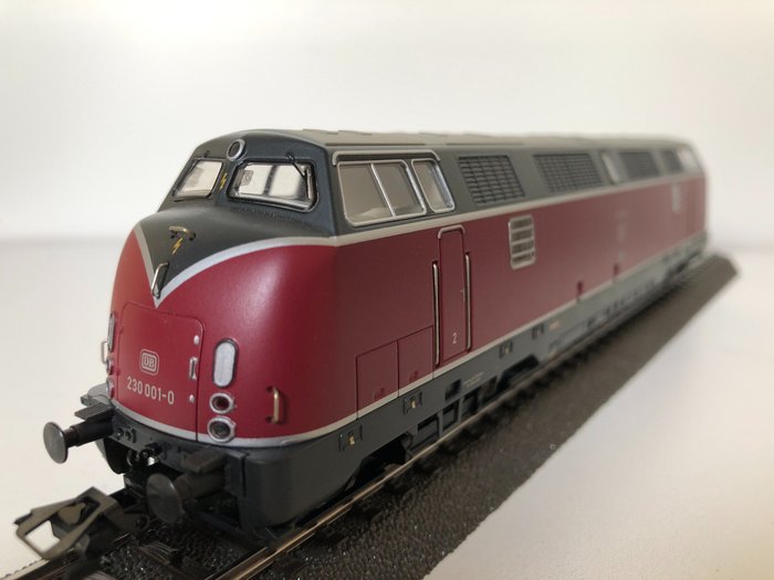 Märklin H0 - 39300 - Diesellokomotive - BR 230 - DB