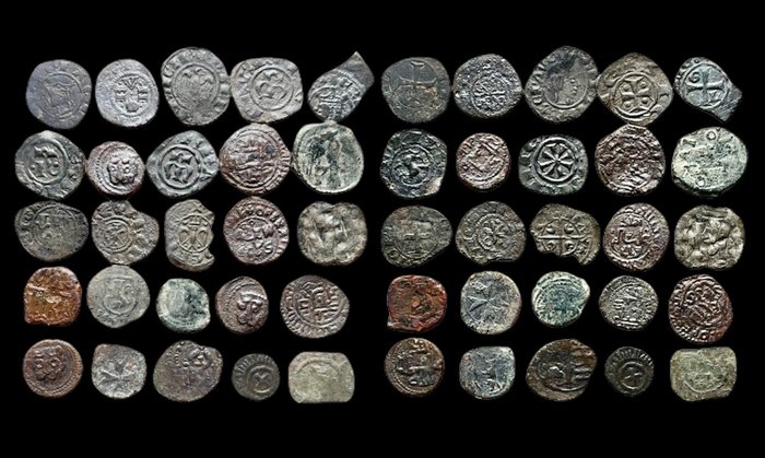 Italian Medieval. Lot x 25 coins : Ruggero II, Guglielmo II, Federico II, Federico Semplice, Carlo II d'Angio', Carlo XI-XVI century AD