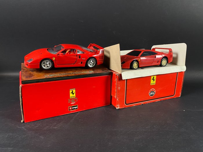 Bburago - Ellegi - 1:18 - Ferrari F40 - 2x modellen