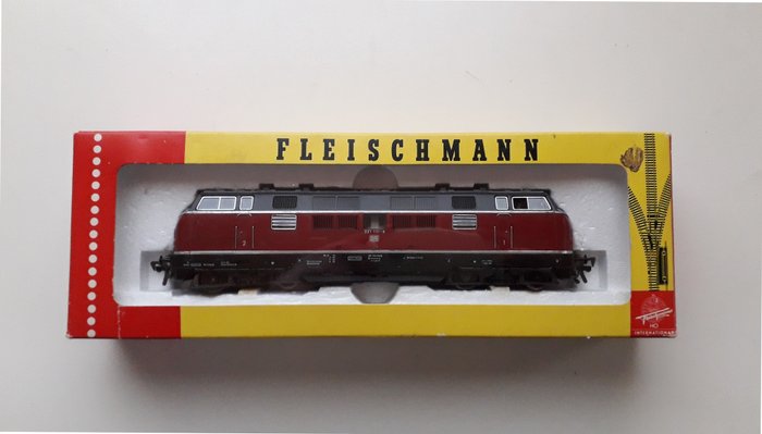 Fleischmann H0 - 1384/2435 - Diesel locomotive - Locomotive 221 131-6 - DB