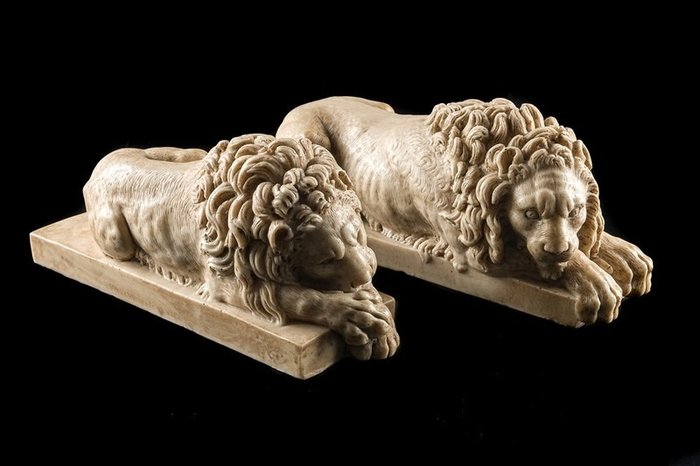 Preview of the first image of Sculpture, Pair of lions, the "sleeper" and the "watchman" - Marble dust - 21st century.