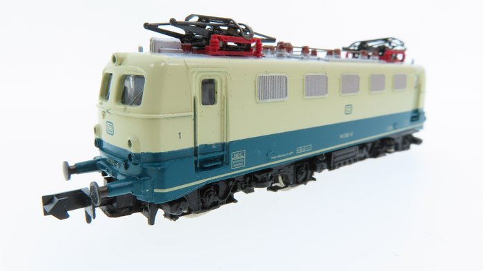 Arnold N - 82322 - Elektrische locomotief - BR 141 in blauw-groen/beige kleurstelling - DB
