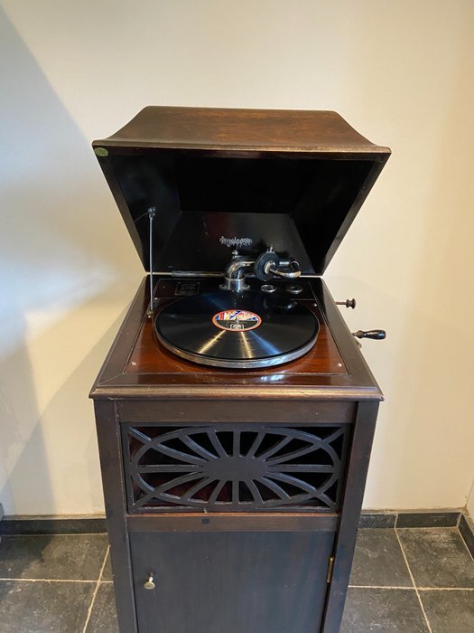 Reginaphone - Gramophone - 78 rpm - Records shellac