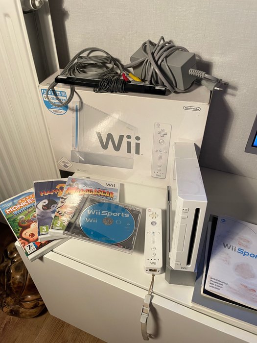 1 Nintendo Wii - Console met Games (4) - In originele verpakking