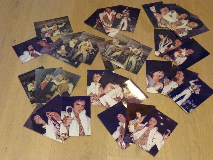 Elvis Presley - Multiple titles - Photograph -set in person - 1977/1977