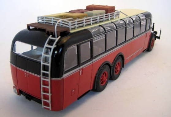 Image 2 of IXO - 1:43 - Mercedes-Benz O10000 Red/Black "München" 1937/39 - Mint Boxed - Limited Edition