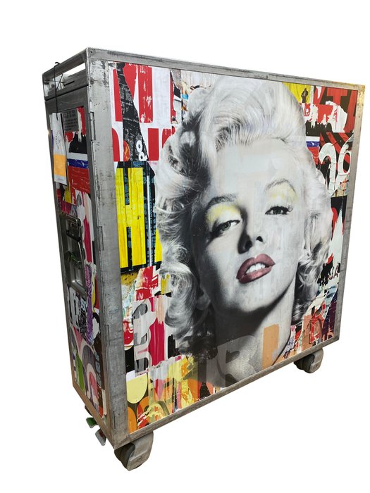 Noboringo “Marilyn Monroe Art” – Firma Driessen – Noboringo Full size vliegtuig trolley “CeeVee” – Pop Art – Aluminium