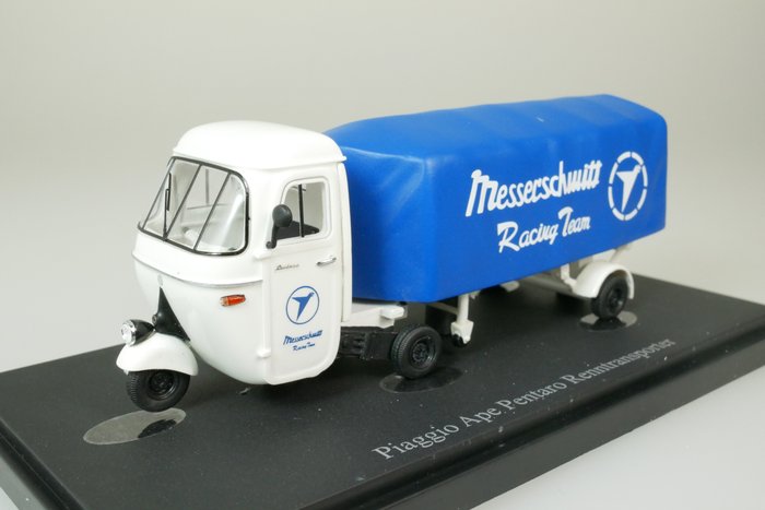 AutoCult - 1:43 - Messerschmitt Racing Team - Piaggio Ape Pentaro racetransporter - USA - 1961 - wit - blauw - 1 van 333 stuks