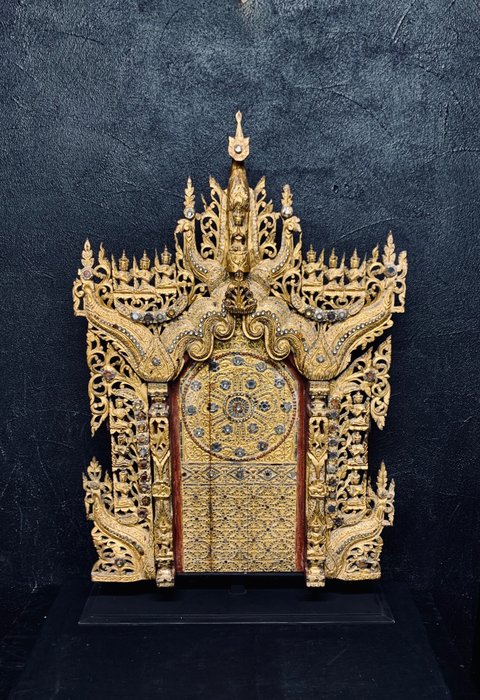 Pannello - 118 cm - Legno e vetro colorato - Panneau de Bouddha - Burma - Inizio XX secolo        