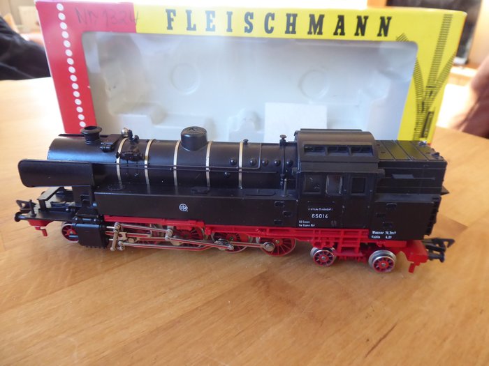 Fleischmann H0 - 1324 - Steam locomotive - BR 65 - DB