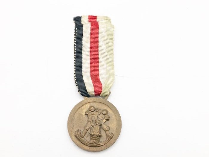 Italia - Medalla de la campaña africana - WW2