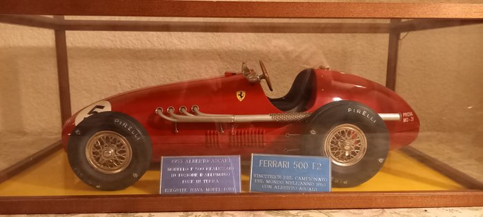 Ferrari - 1:8 - Ferrari - Model van de schitterende Ferrari 500 F2 uit 1953, gelimiteerde serie 3 van 9