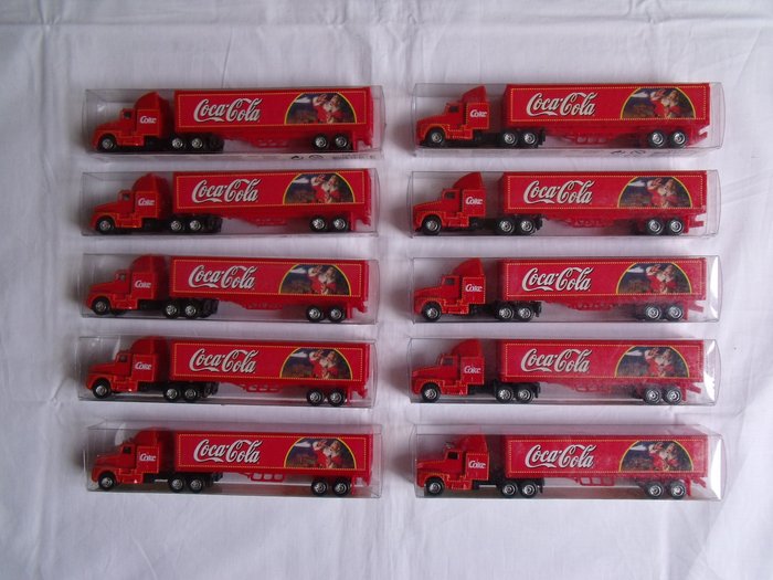 Edocar - 1:87 - Kenworth Trucks - 10 Coca Cola Kerstmis Trucks